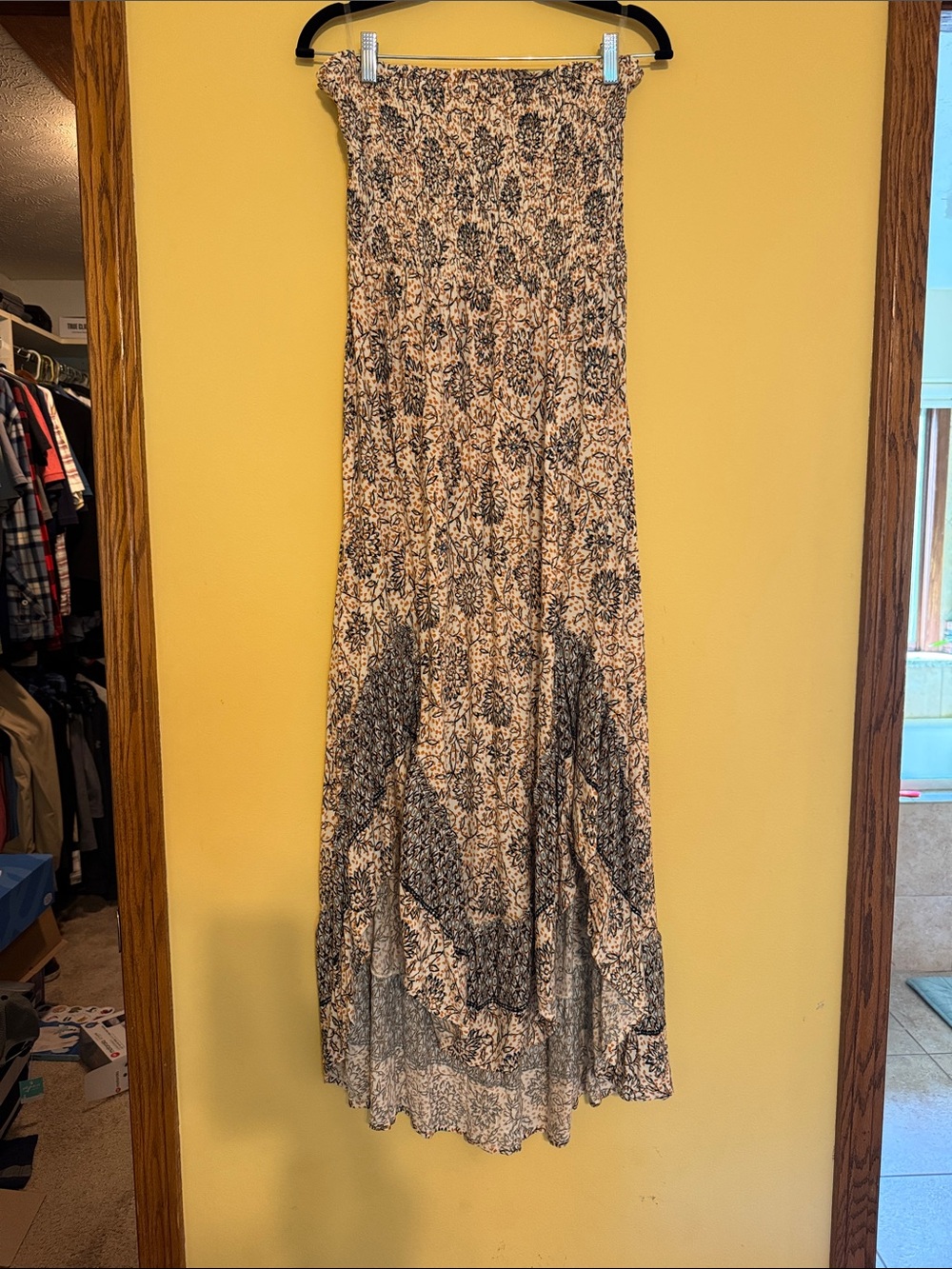 ILLA ILLA Black & Beige Floral High-Low Dress